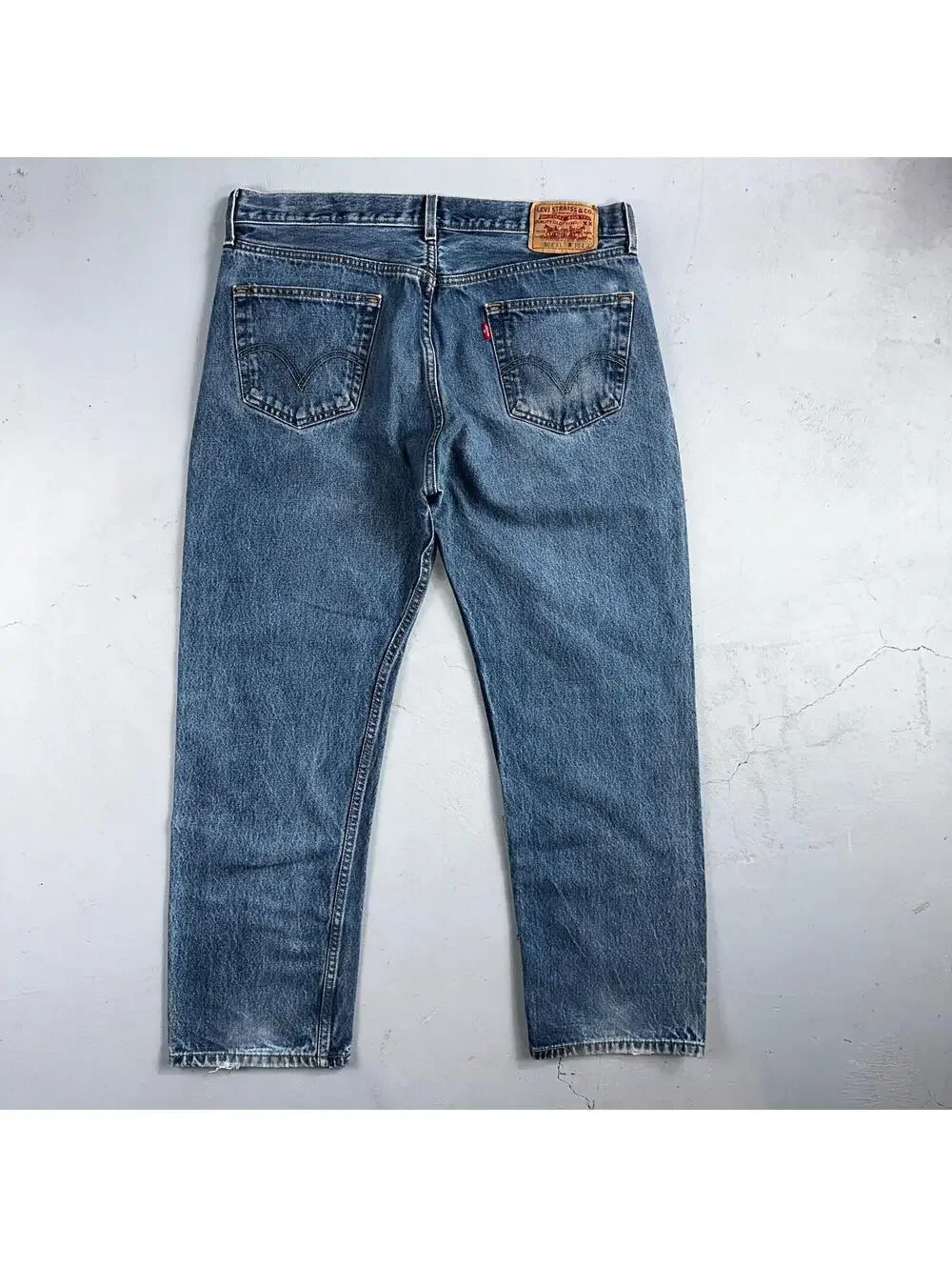 Levis 501 Vintage Y2K Mexico Straight Leg Jeans 38x32 90s Med Wash Act 36x28
